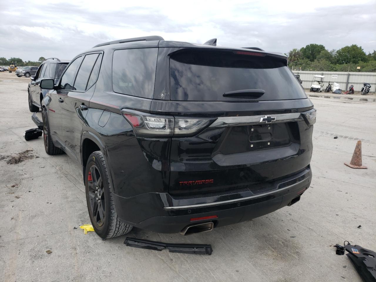Photo 3 from auction – 2018 CHEVROLET TRAVERSE P with VIN 1GNERKKW6JJ135804