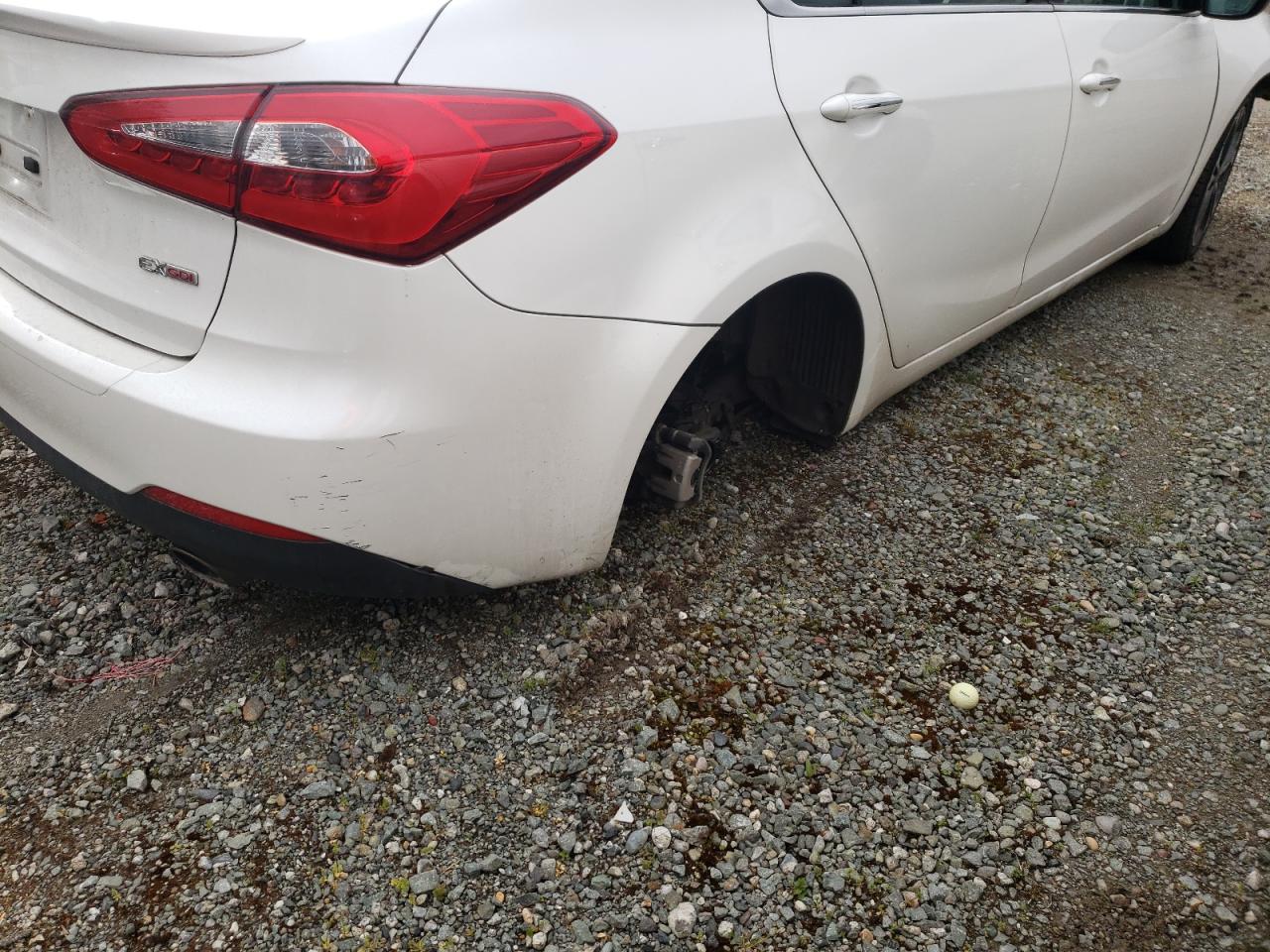 Photo 10 from auction – 2016 KIA FORTE EX with VIN KNAFZ4A86G5450158