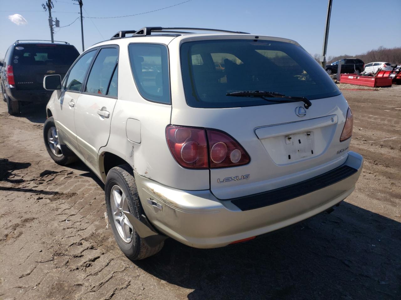 Photo 3 from auction – 2000 LEXUS RX 300 with VIN JT6HF10U2Y0117608