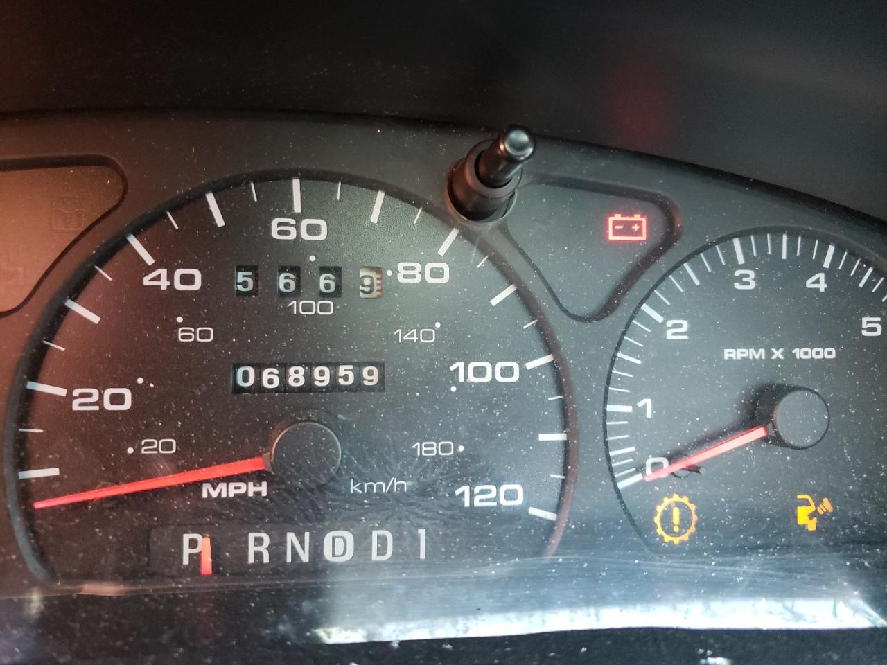 Photo 8 from auction – 2002 FORD TAURUS SES with VIN 1FAFP55U22G142865