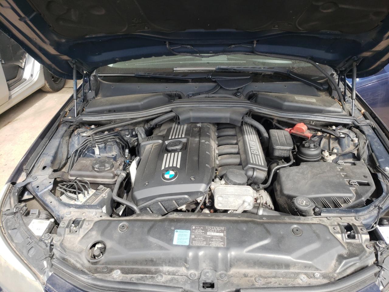 Photo 7 from auction – 2010 BMW 528 XI with VIN WBANV1C59AC159942