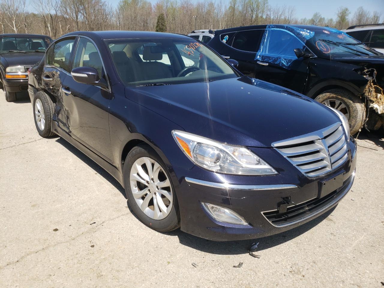 Photo 1 from auction – 2013 HYUNDAI GENESIS 3. with VIN KMHGC4DD4DU237322