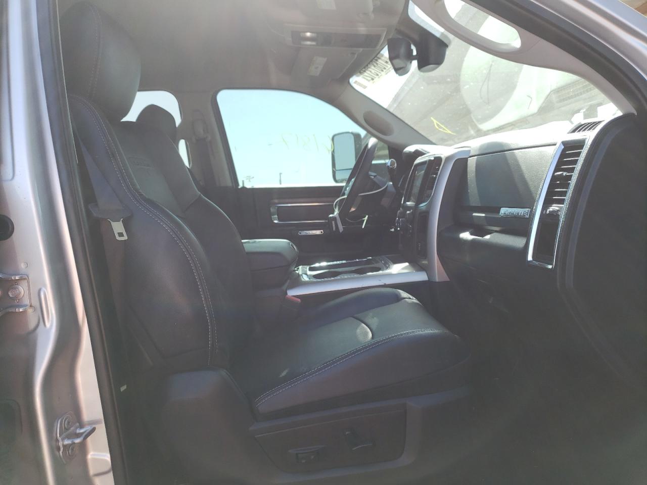 Photo 5 from auction – 2017 RAM 2500 LARAM with VIN 3C6UR5NL2HG752983