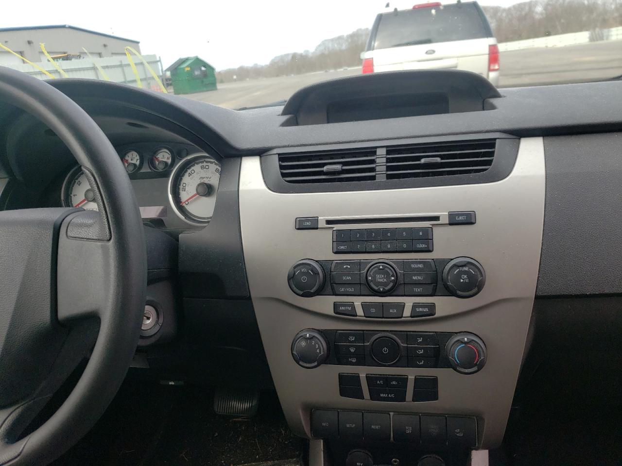 Photo 9 from auction – 2008 FORD FOCUS SE with VIN 1FAHP35N98W123718