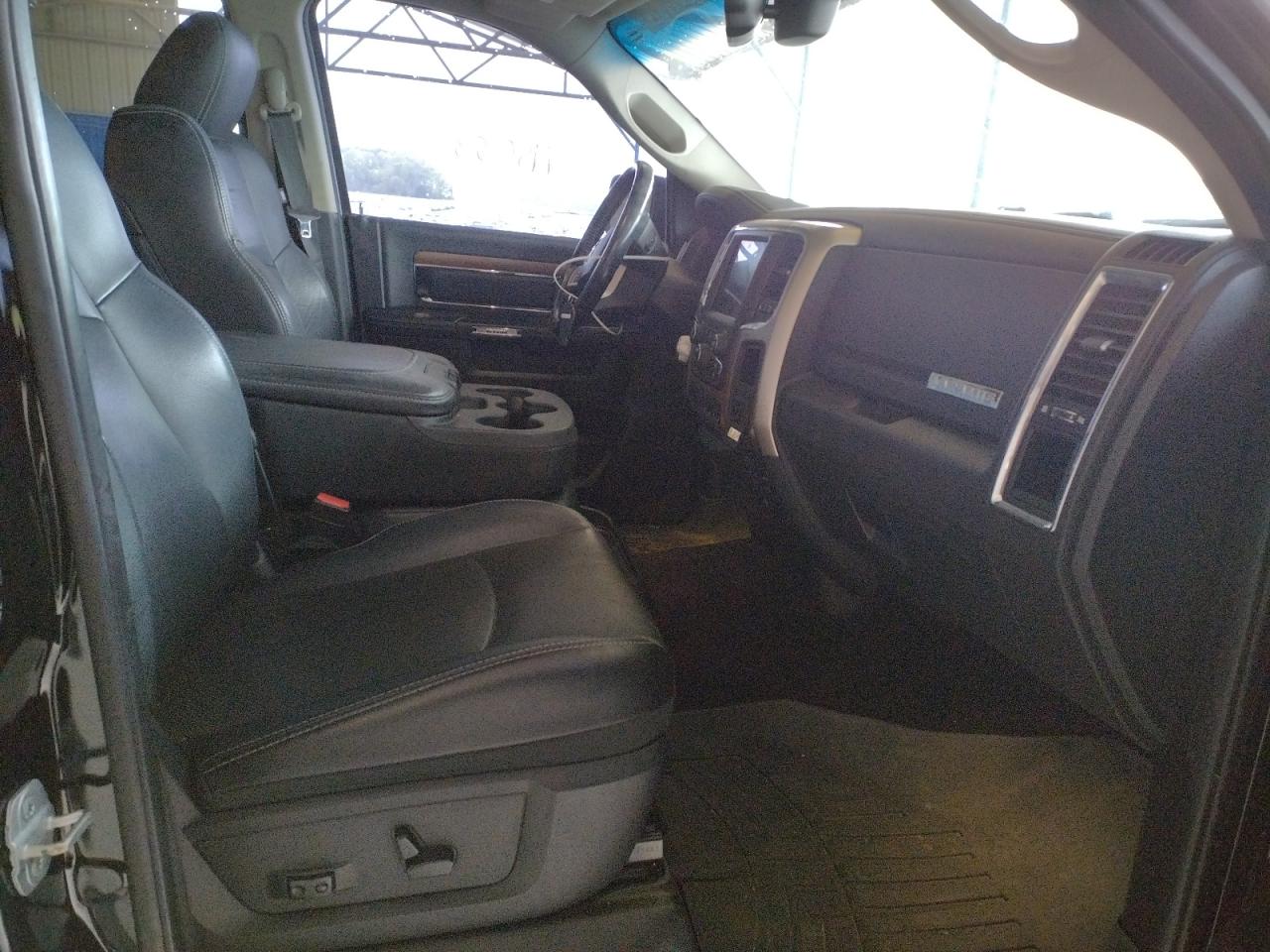 Photo 5 from auction – 2014 RAM 1500 LARAM with VIN 1C6RR7NTXES315688