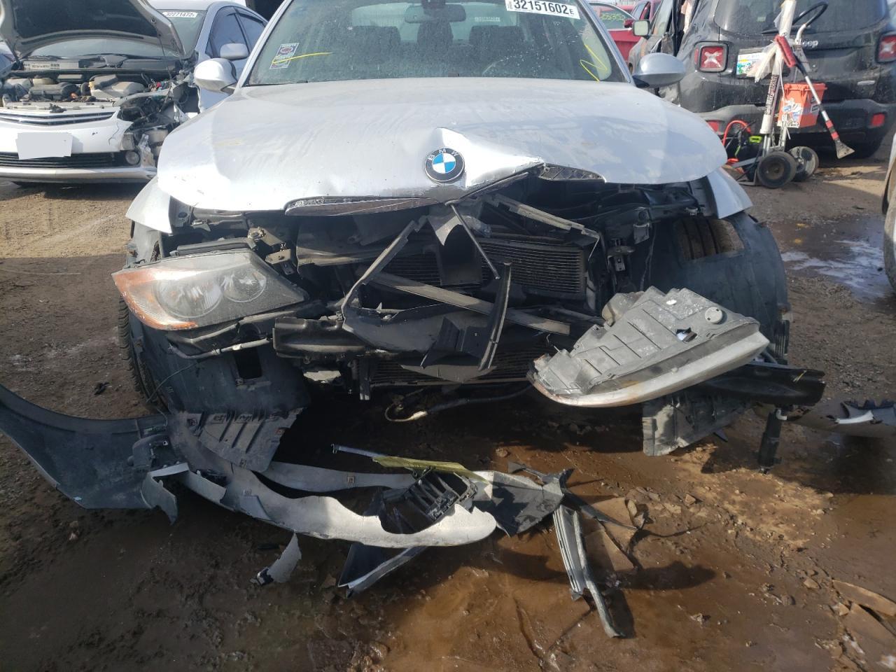 Photo 9 from auction – 2007 BMW 328 XI with VIN WBAVC93527KX53601