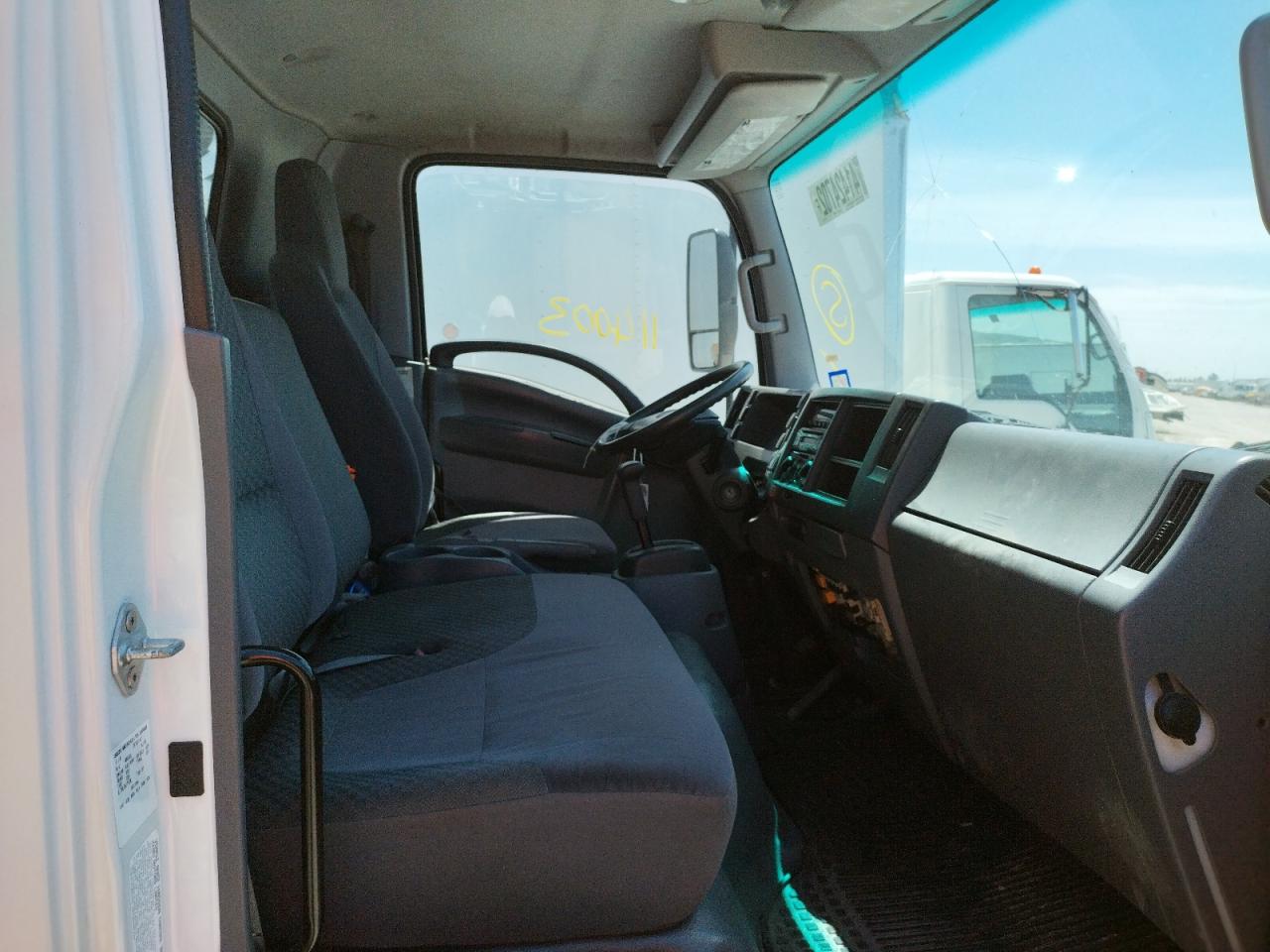 Photo 5 from auction – 2015 ISUZU NQR with VIN JALE5W167F7301411