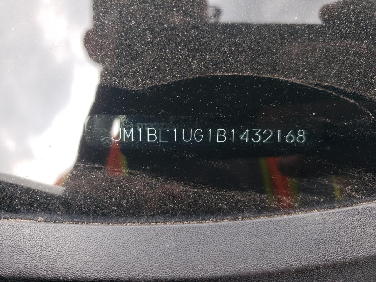 Photo 10 from auction – 2011 MAZDA 3 I with VIN JM1BL1UG1B1432168
