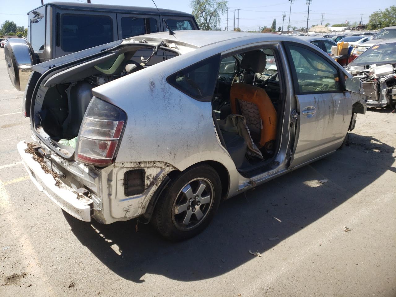 Photo 4 from auction – 2005 TOYOTA PRIUS with VIN JTDKB20U757045257