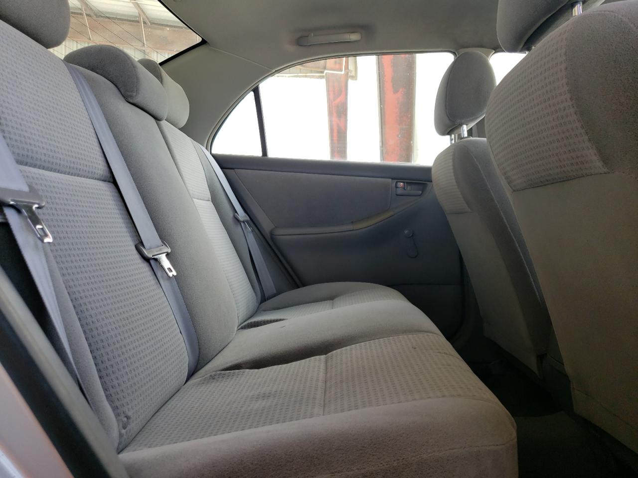 Photo 6 from auction – 2006 TOYOTA COROLLA CE with VIN JTDBR32E160070415