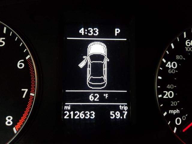 Photo 8 from auction – 2014 VOLKSWAGEN PASSAT SE with VIN 1VWBS7A31EC049747