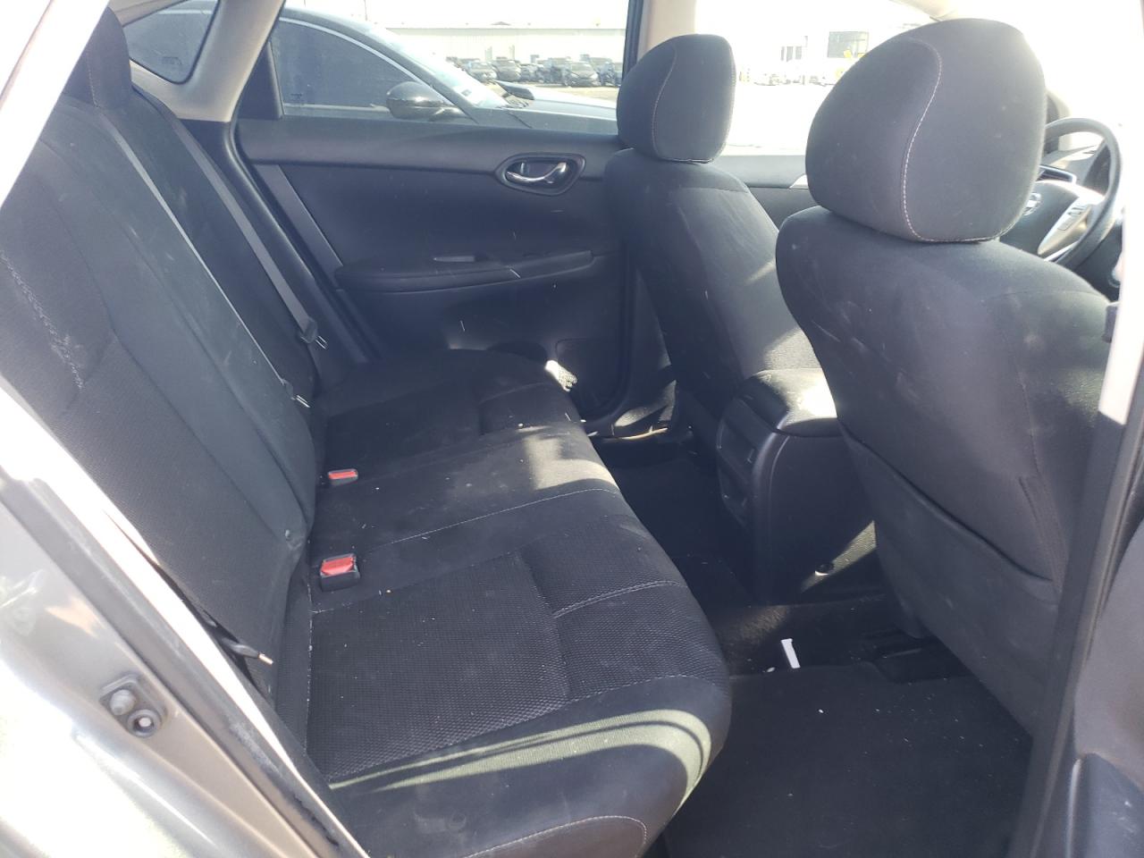 Photo 6 from auction – 2017 NISSAN SENTRA S with VIN 3N1AB7AP1HY334304