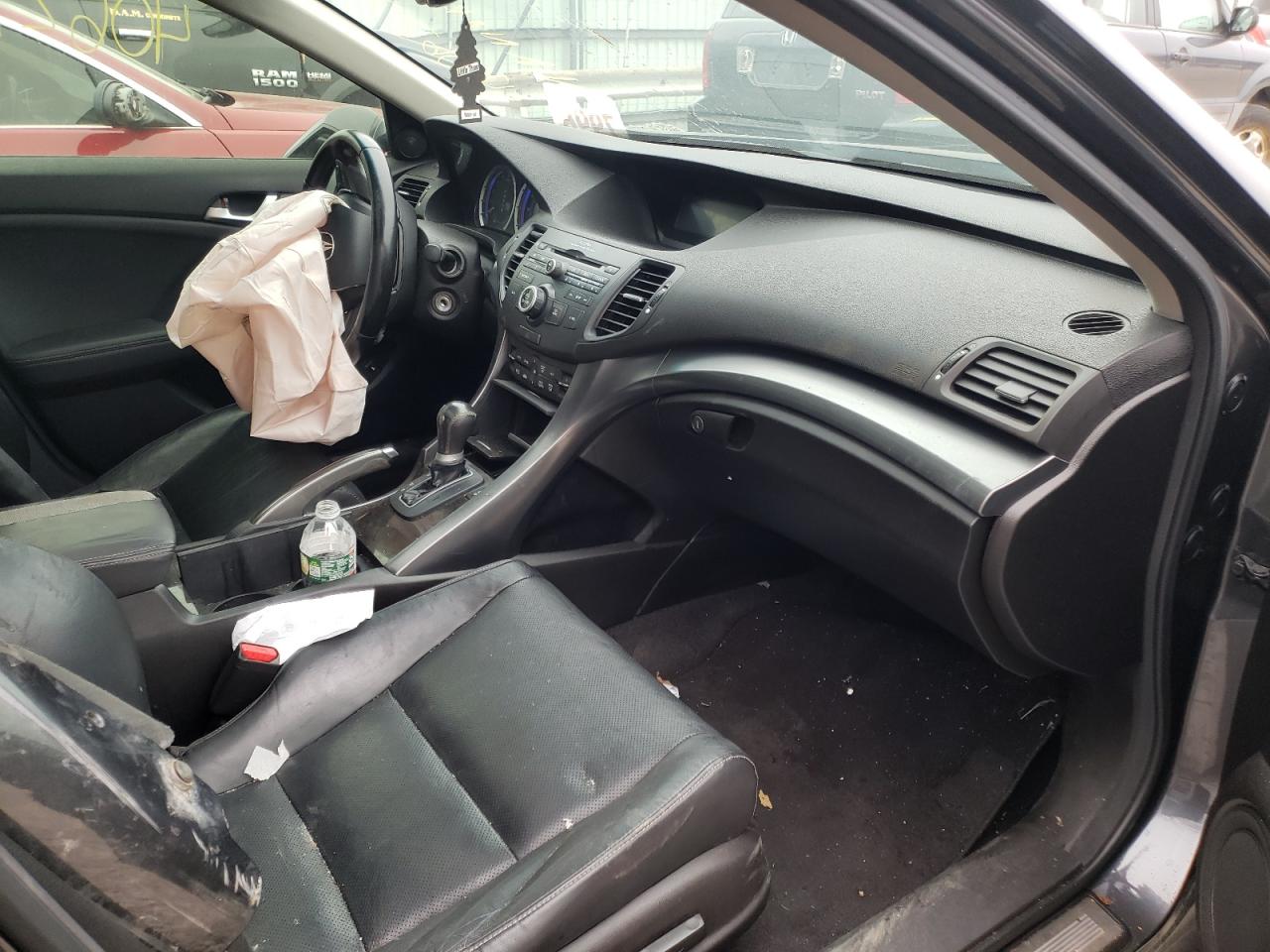 Photo 5 from auction – 2012 ACURA TSX with VIN JH4CU2F45CC025307