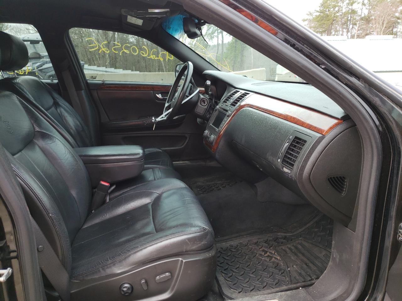 Photo 5 from auction – 2007 CADILLAC DTS with VIN 1G6KD57Y37U185141