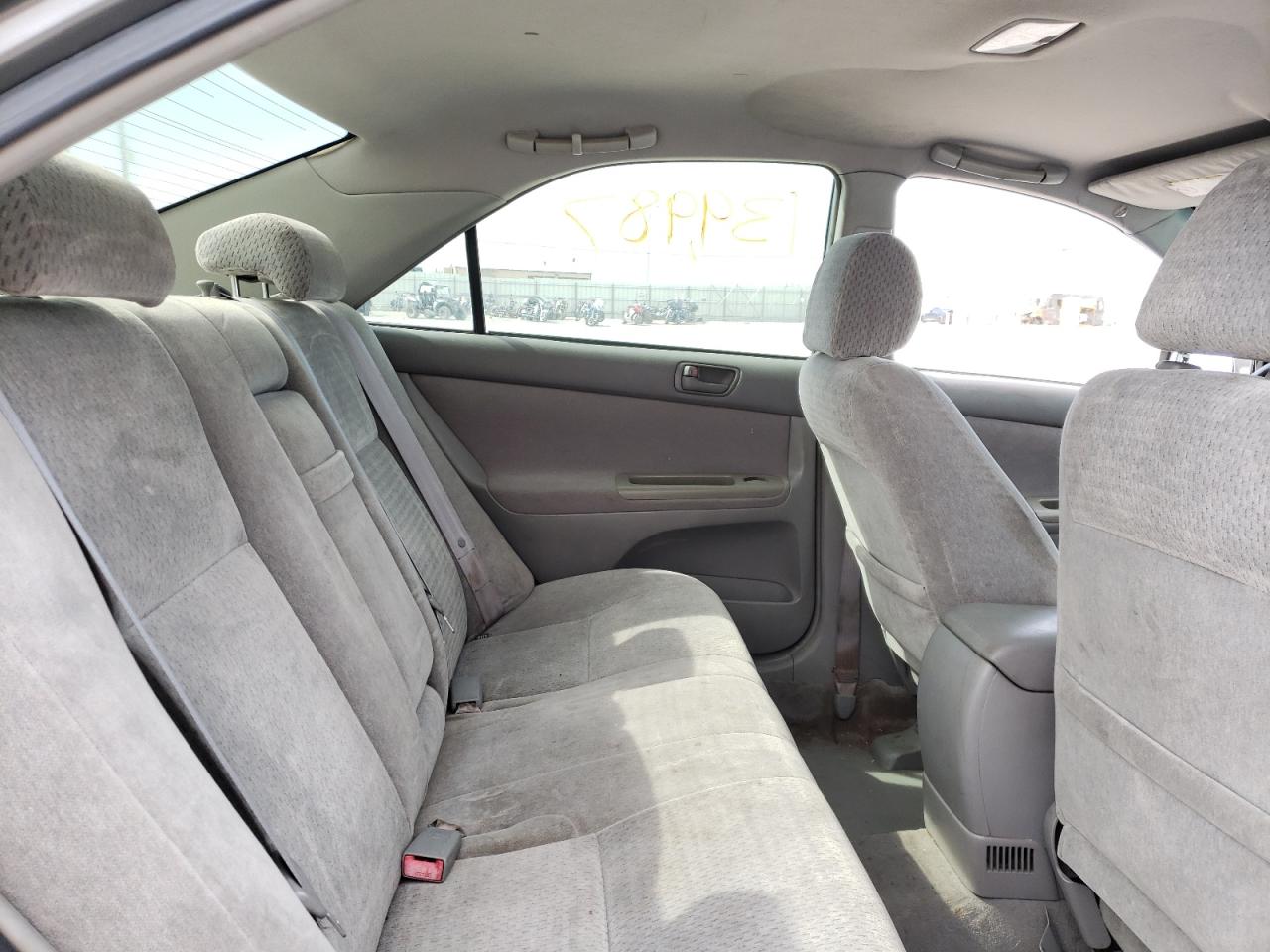Photo 6 from auction – 2002 TOYOTA CAMRY LE with VIN 4T1BF32K92U519031