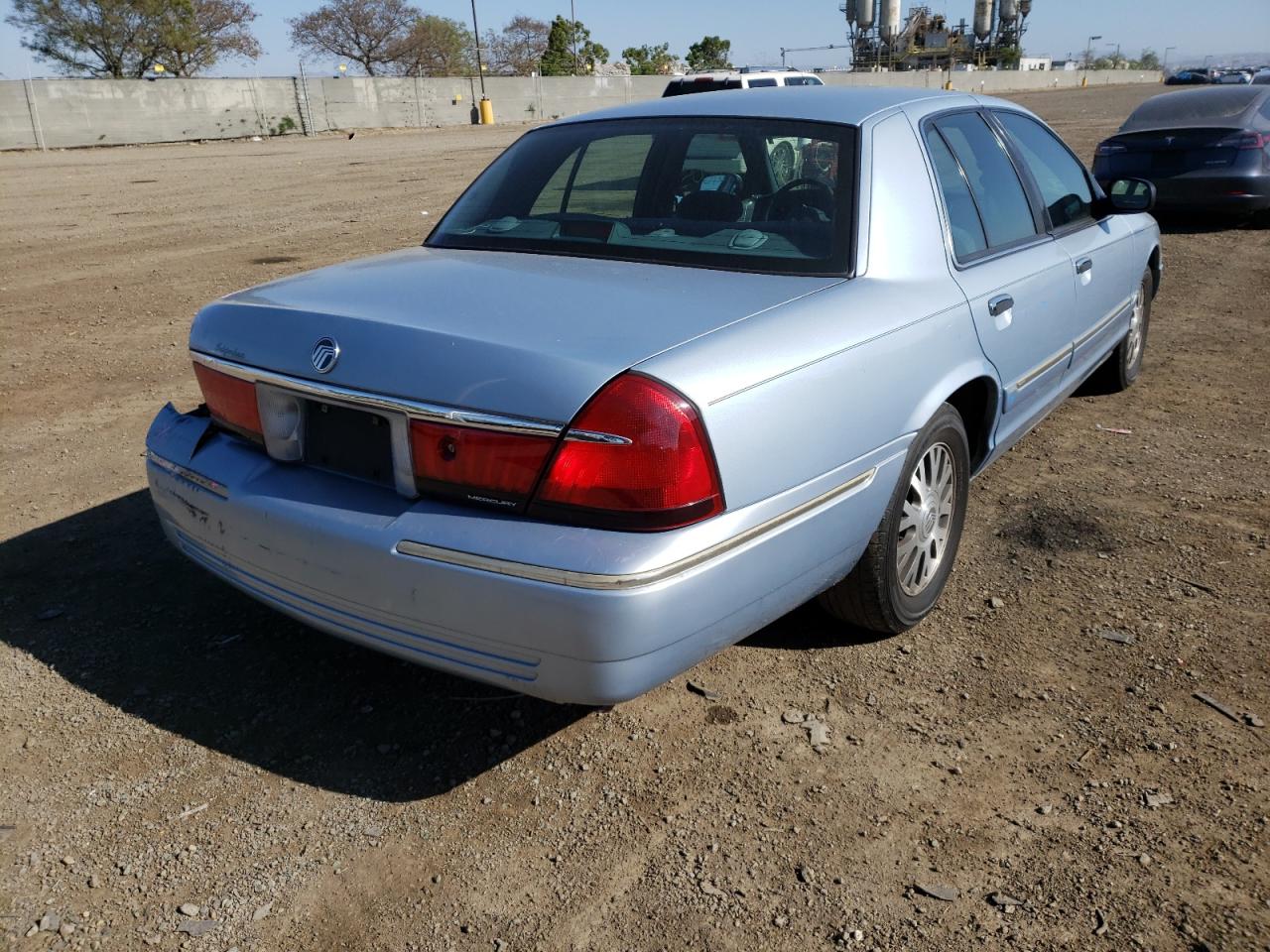Photo 4 from auction – 2001 MERCURY GRAND MARQ with VIN 2MEFM74W41X601340