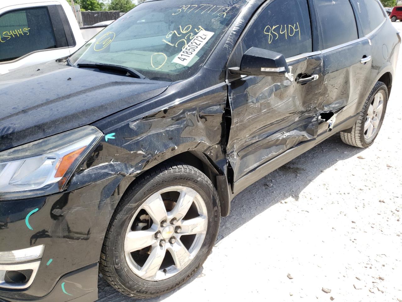 Photo 9 from auction – 2017 CHEVROLET TRAVERSE L with VIN 1GNKRGKD9HJ196234