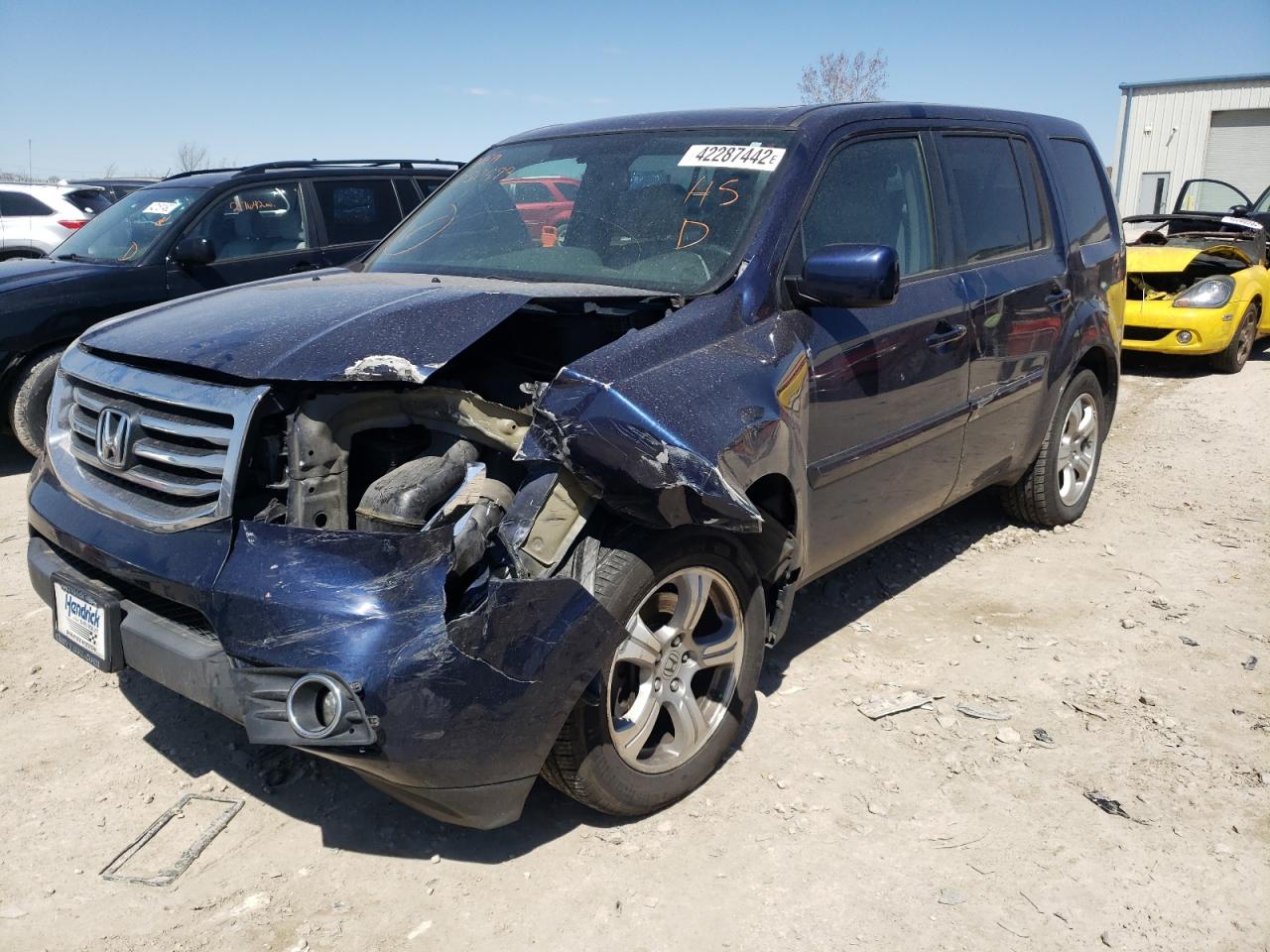 Photo 2 from auction – 2013 HONDA PILOT EXL with VIN 5FNYF4H62DB052593
