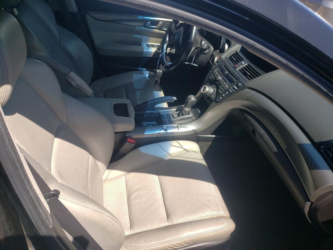 Photo 5 from auction – 2009 ACURA TL with VIN 19UUA96589A006532