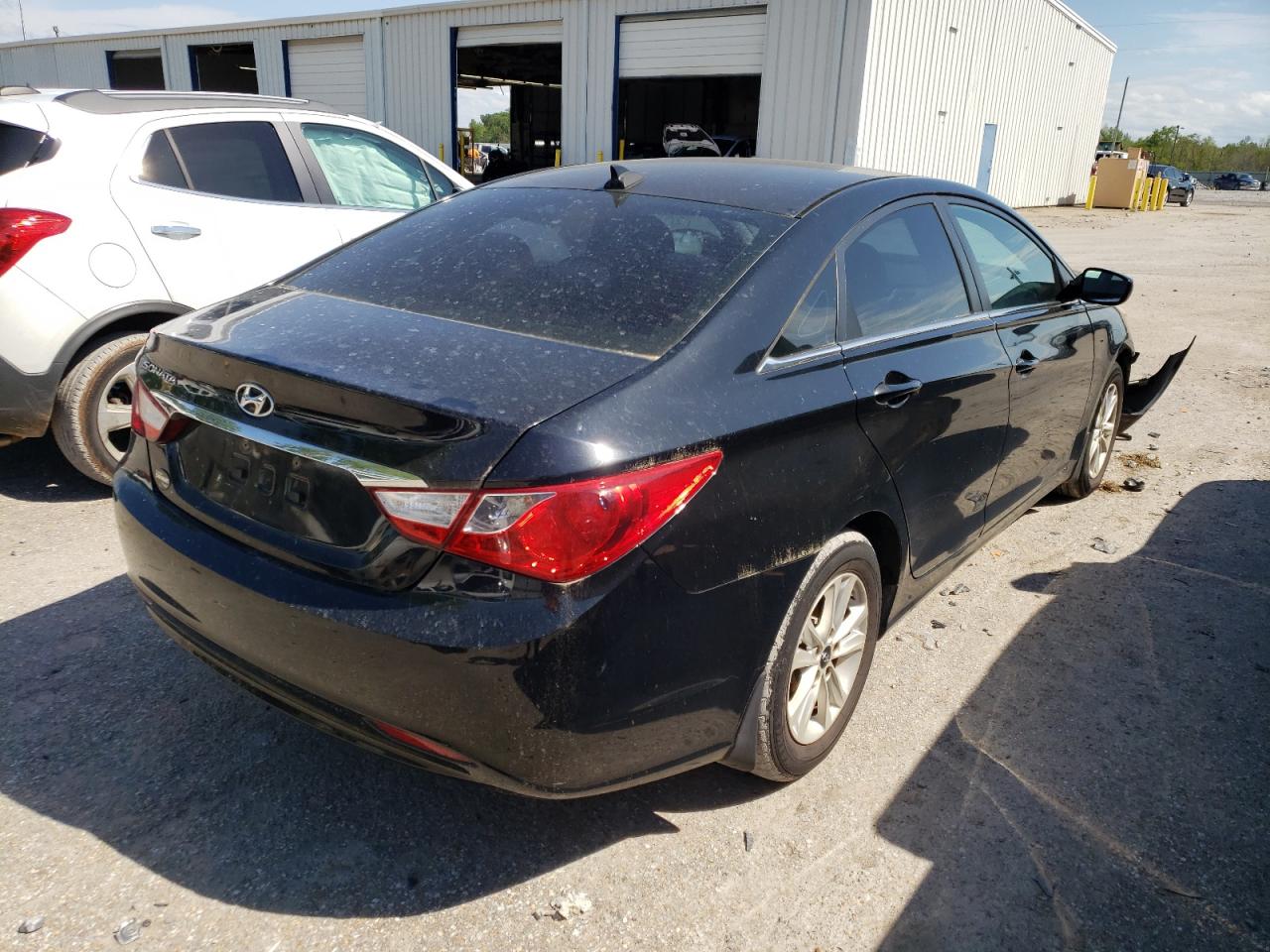 Photo 4 from auction – 2013 HYUNDAI SONATA GLS with VIN 5NPEB4AC6DH621395