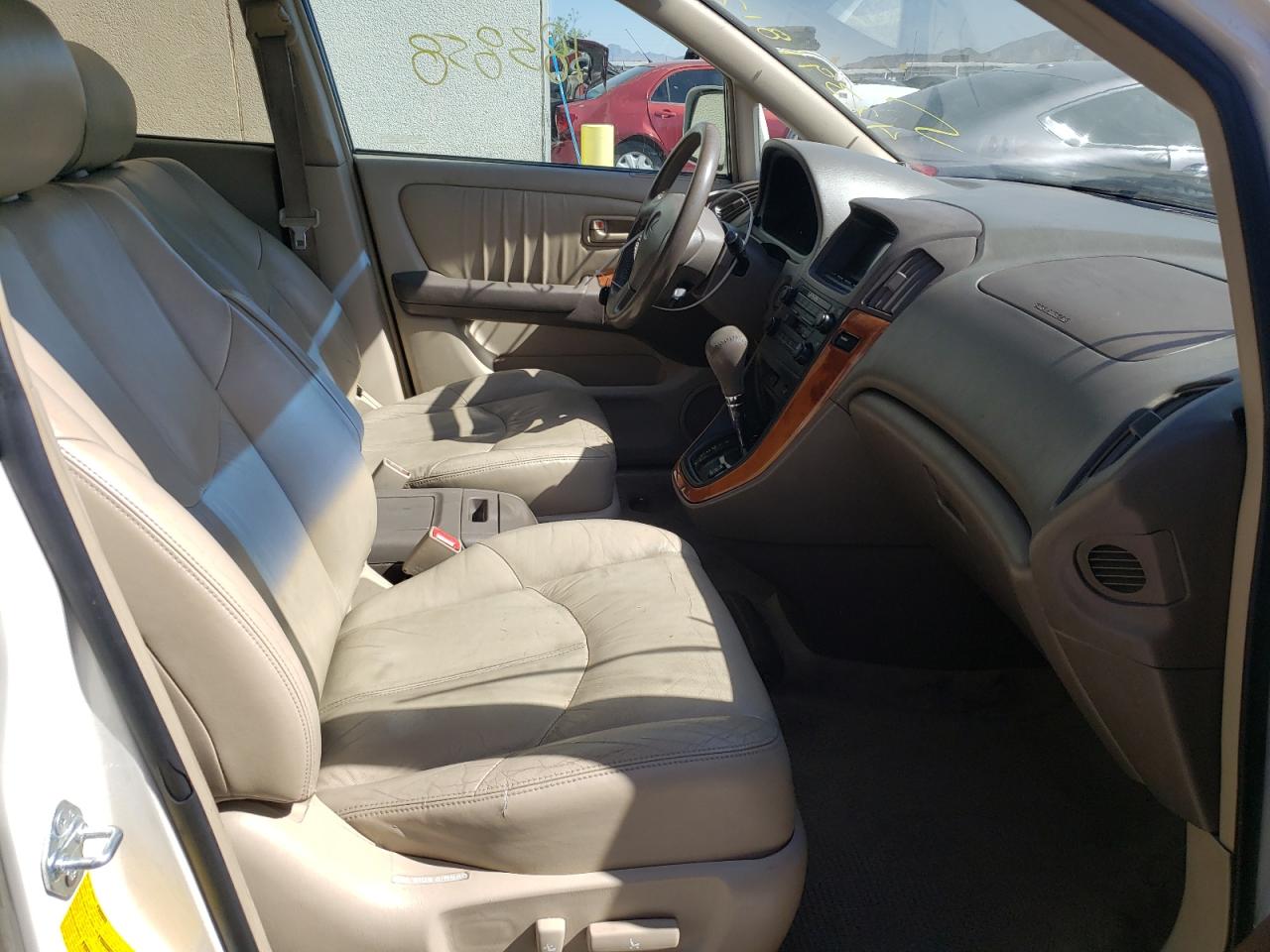 Photo 5 from auction – 1999 LEXUS RX 300 with VIN JT6HF10UXX0089619