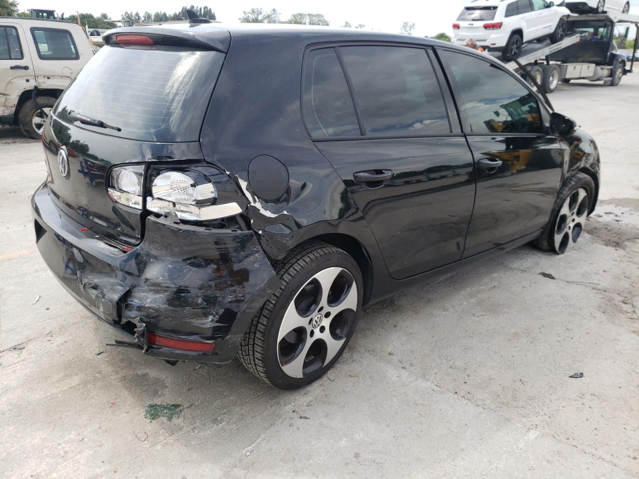 Photo 4 from auction – 2012 VOLKSWAGEN GOLF with VIN WVWDB7AJ3CW343074