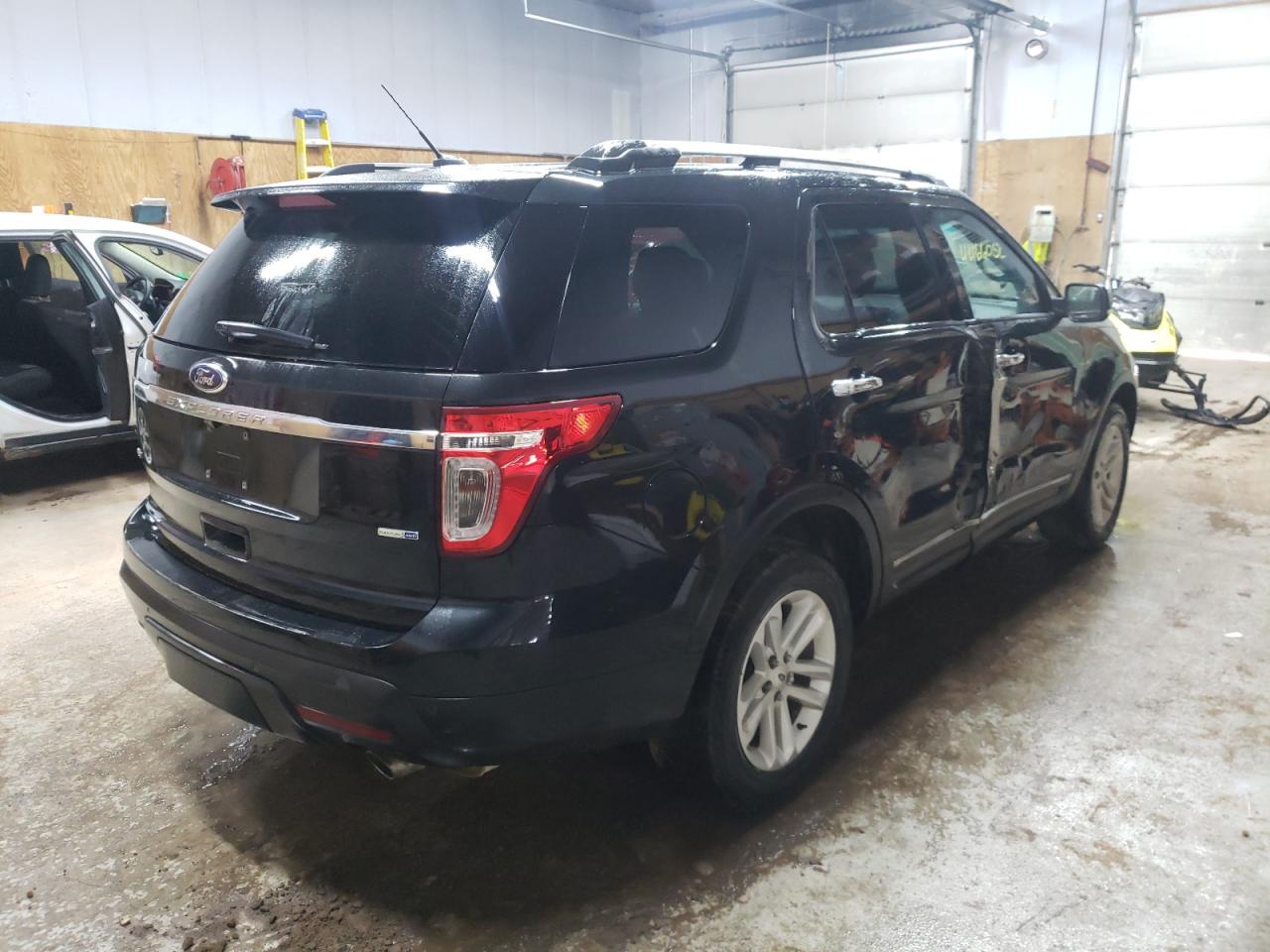 Photo 4 from auction – 2014 FORD EXPLORER X with VIN 1FM5K8D84EGA79326