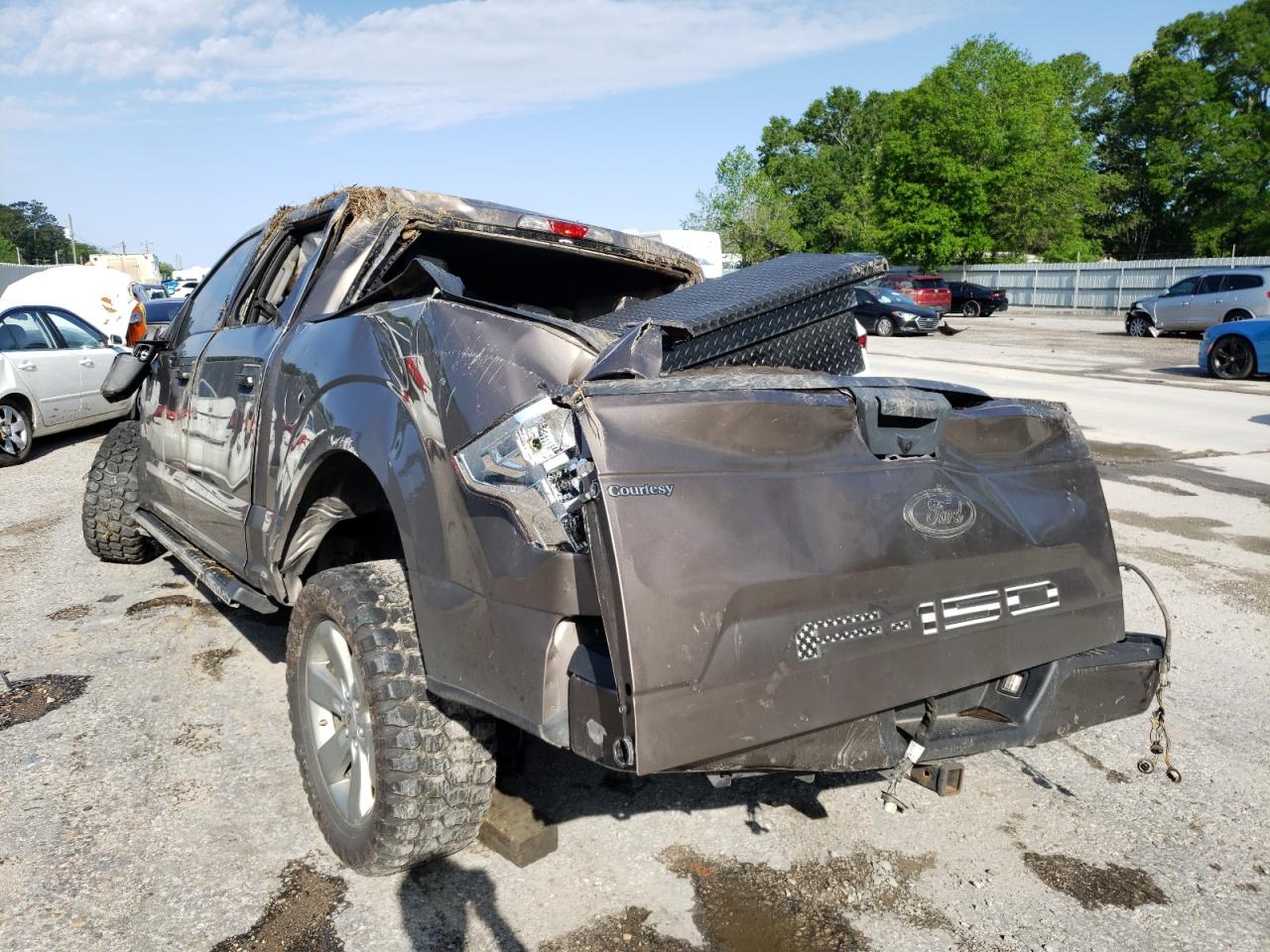Photo 3 from auction – 2018 FORD F150 SUPER with VIN 1FTEW1CP5JKE28011
