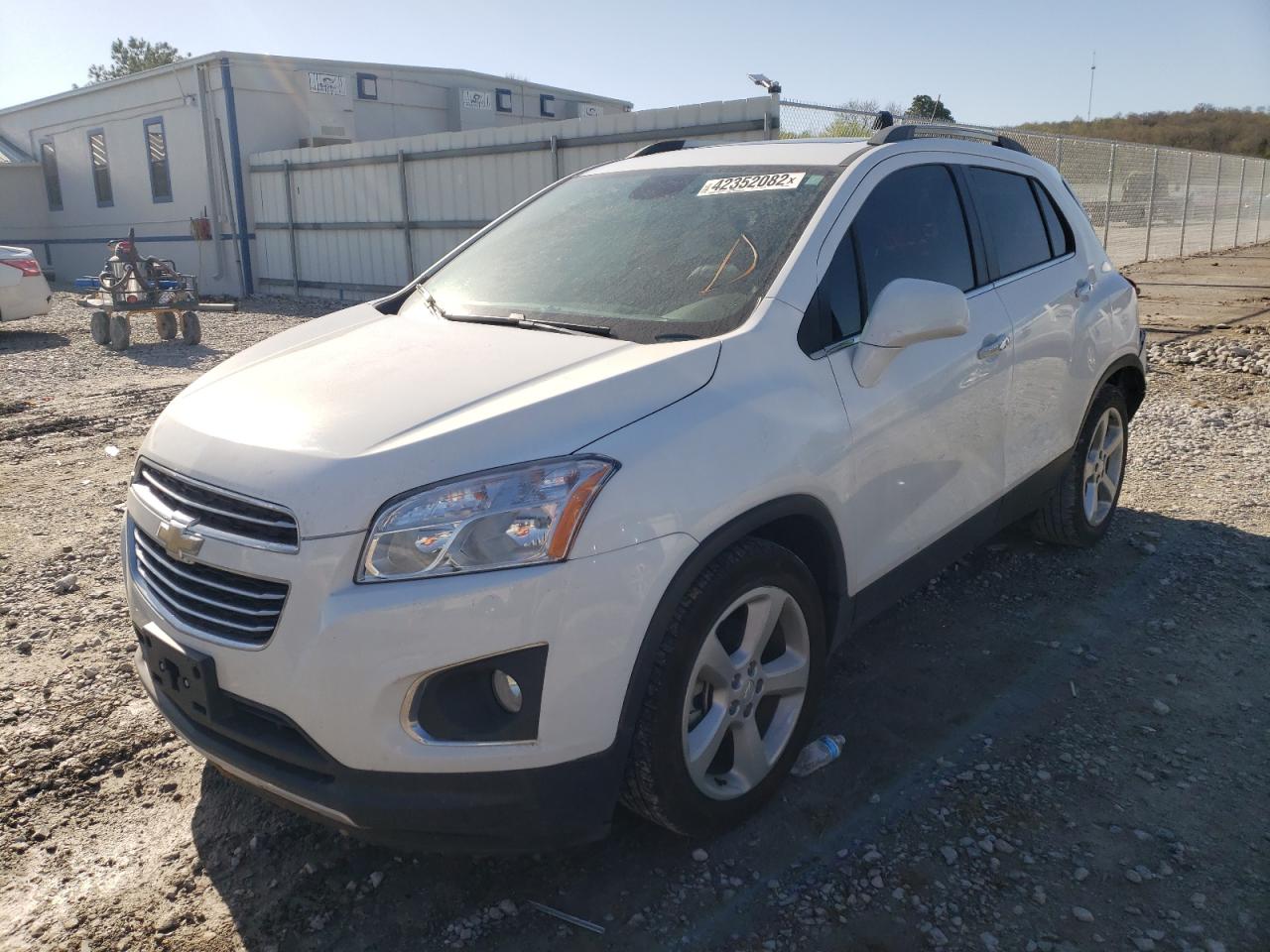 Photo 2 from auction – 2015 CHEVROLET TRAX LTZ with VIN 3GNCJNSB8FL212685