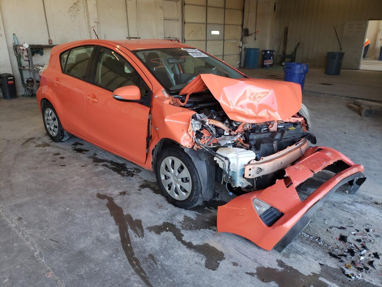 Photo 1 from auction – 2012 TOYOTA PRIUS C with VIN JTDKDTB35C1012570