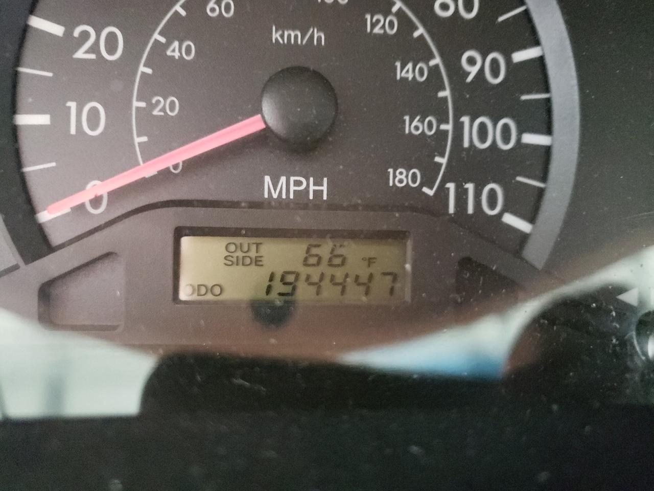 Photo 8 from auction – 2005 TOYOTA COROLLA CE with VIN 1NXBR32E35Z567310