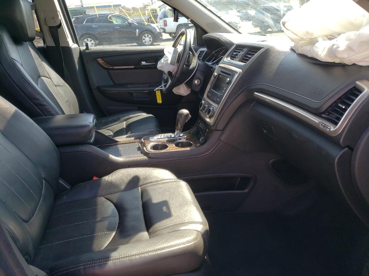 Photo 5 from auction – 2016 GMC ACADIA DEN with VIN 1GKKVTKD3GJ321132