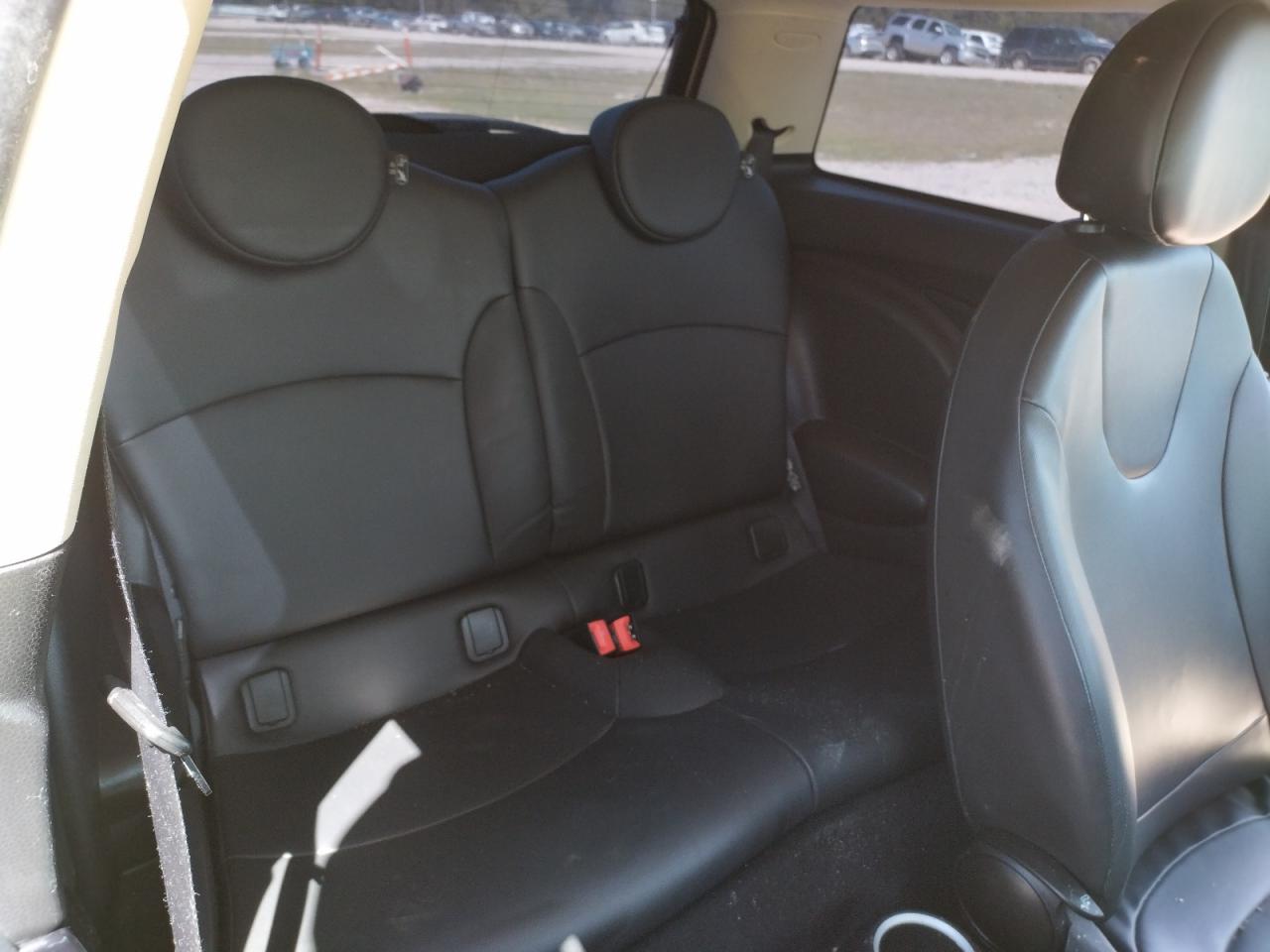 Photo 6 from auction – 2011 MINI COOPER with VIN WMWSU3C55BTX96278