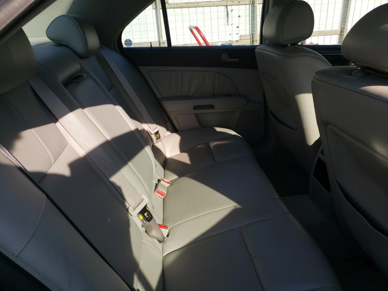 Photo 6 from auction – 2005 CADILLAC STS with VIN 1G6DC67A650146780