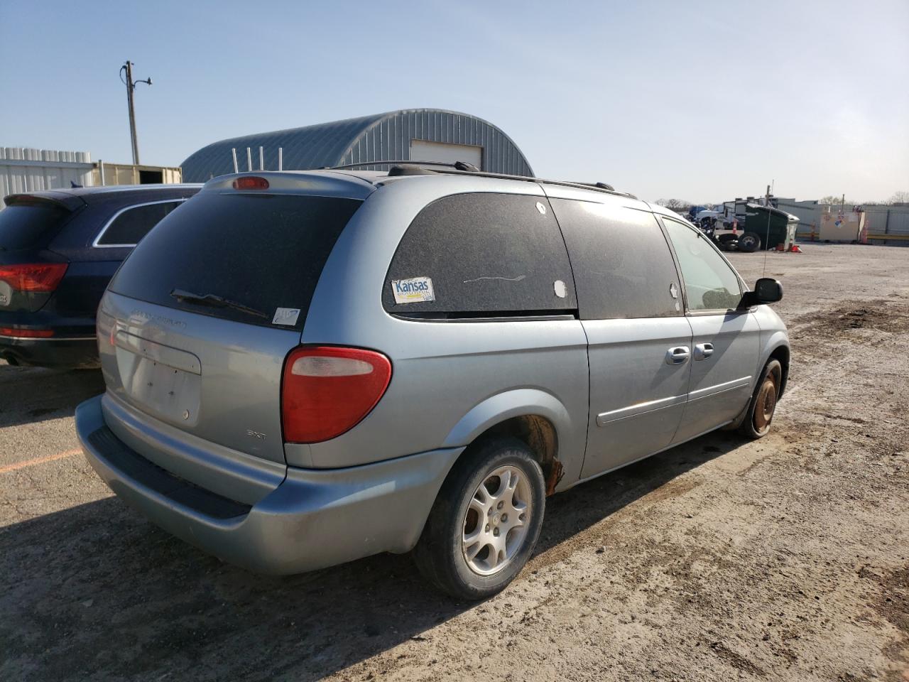 Photo 4 from auction – 2004 DODGE GRAND CARA with VIN 2D4GP44L84R507703