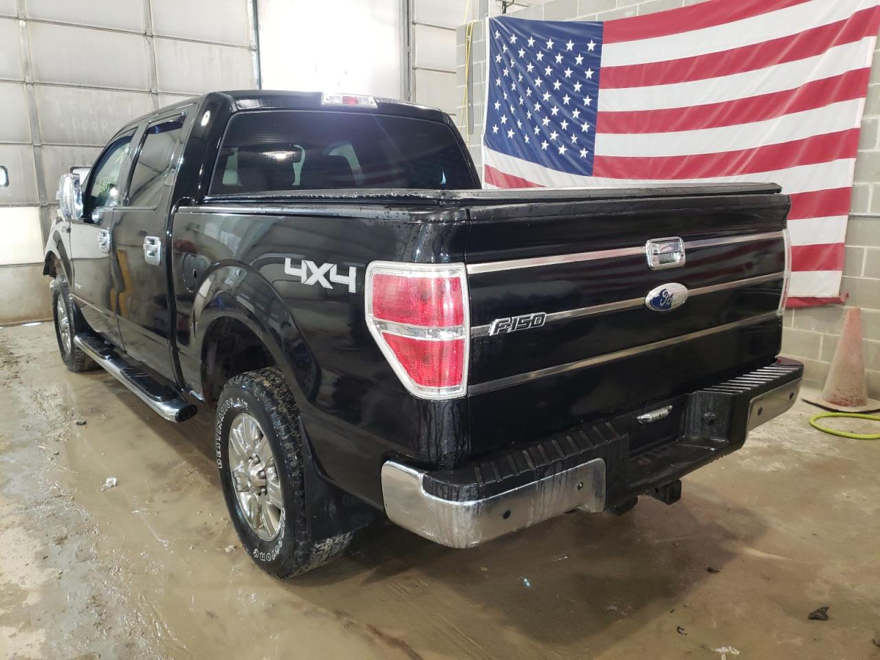 Photo 3 from auction – 2011 FORD F150 SUPER with VIN 1FTFW1ET8BFD05554