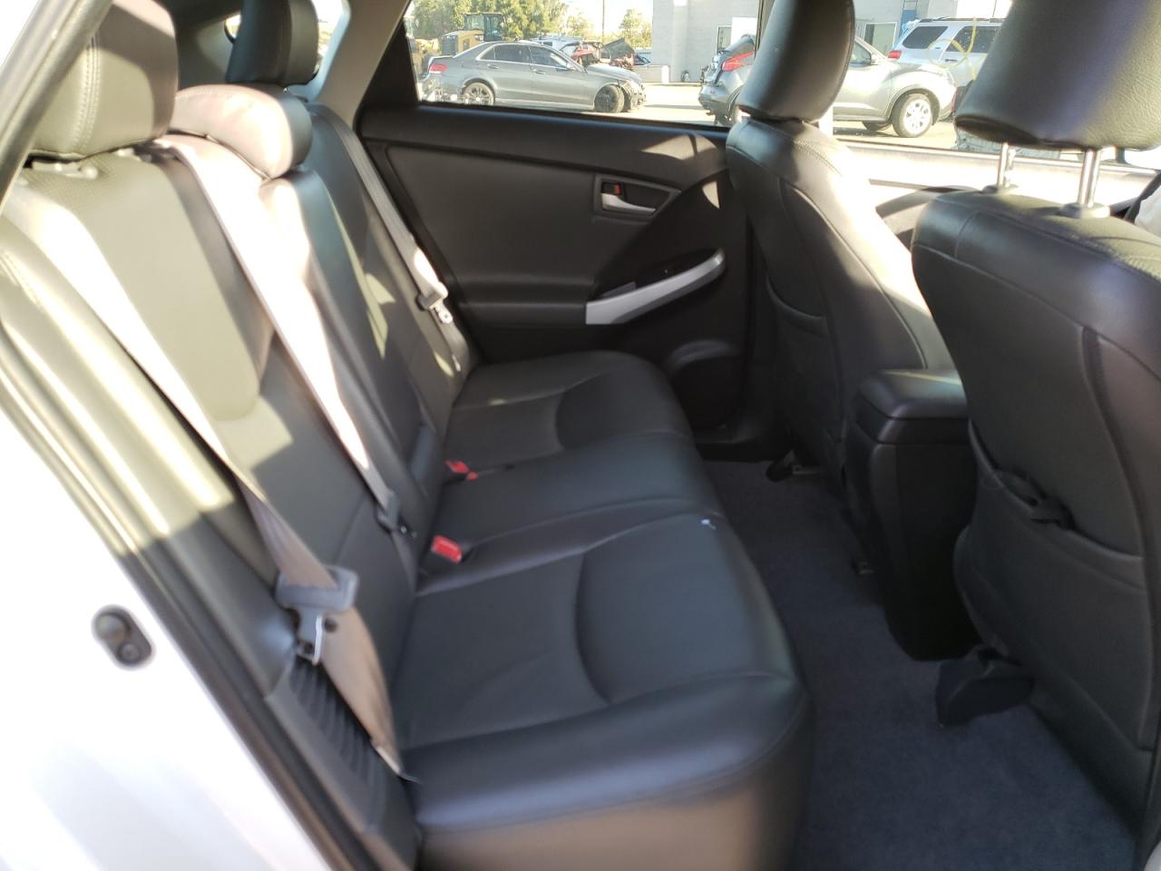 Photo 6 from auction – 2013 TOYOTA PRIUS PLUG with VIN JTDKN3DP2D3043102
