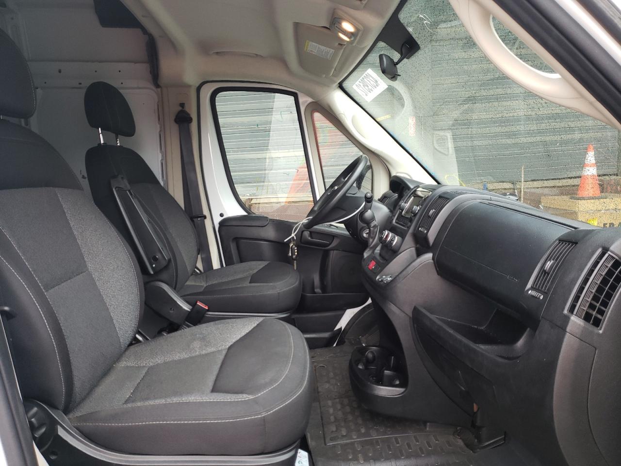 Photo 5 from auction – 2020 RAM PROMASTER with VIN 3C6TRVBG4LE103371