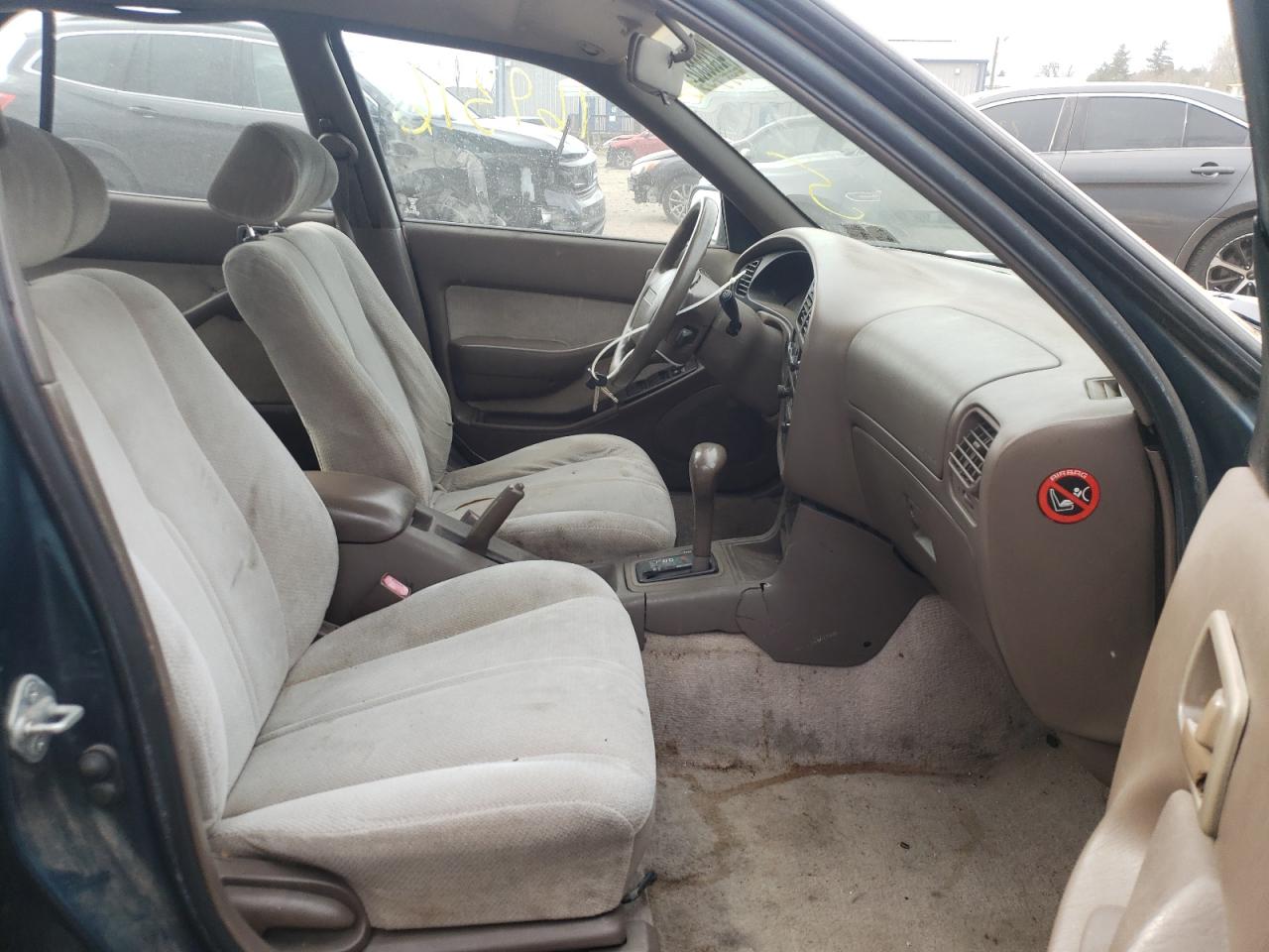 Photo 5 from auction – 1996 TOYOTA CAMRY with VIN 4T1BG12KXTU715563
