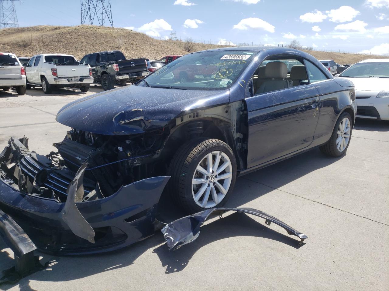 Photo 2 from auction – 2012 VOLKSWAGEN EOS KOMFOR with VIN WVWBW7AH8CV013879