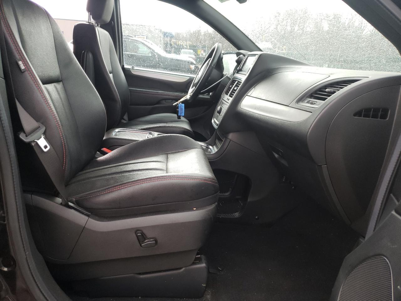 Photo 5 from auction – 2018 DODGE GRAND CARA with VIN 2C4RDGEG9JR342189