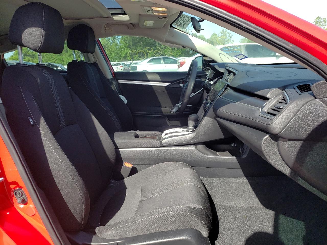 Photo 5 from auction – 2018 HONDA CIVIC EX with VIN 2HGFC2F74JH506740