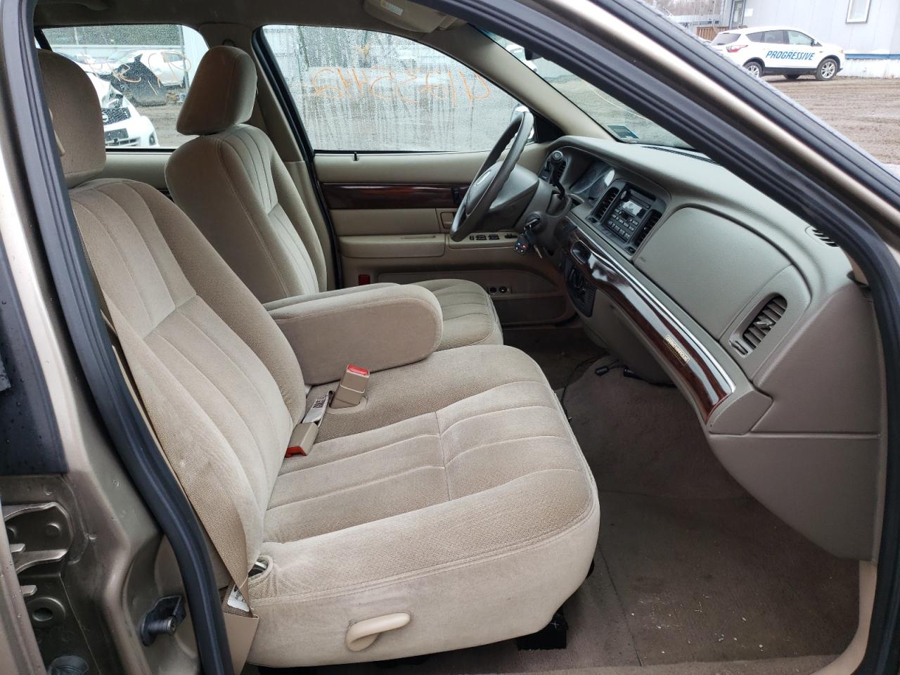 Photo 5 from auction – 2003 MERCURY GRAND MARQ with VIN 2MEFM74W43X627181