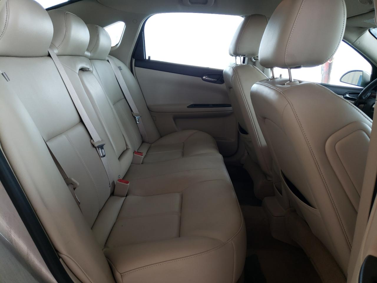 Photo 6 from auction – 2010 CHEVROLET IMPALA LTZ with VIN 2G1WC5EM4A1249930