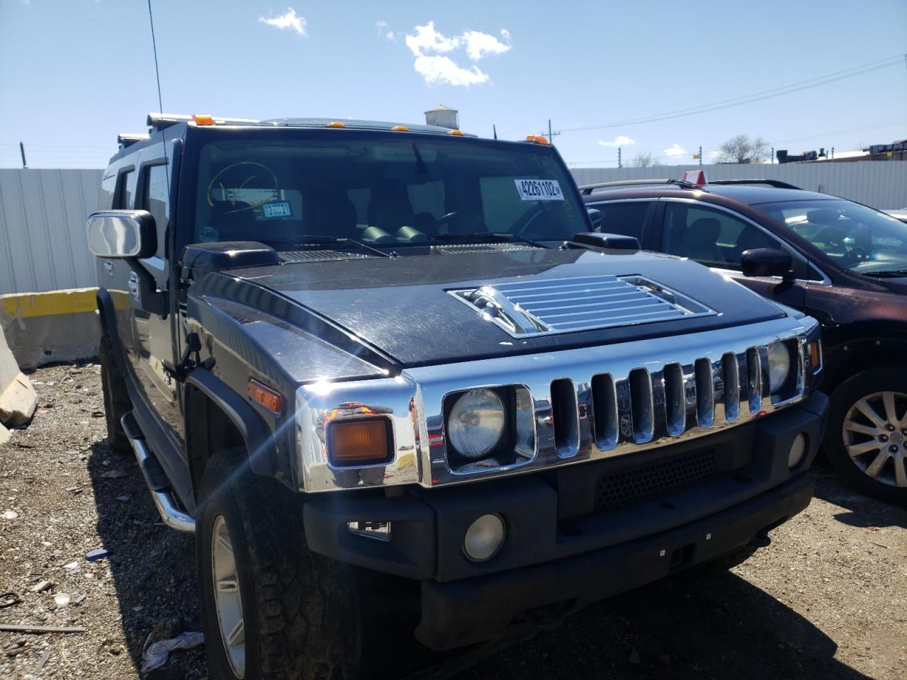 HUMMER H2 2004 with VIN 5GRGN23U14H120857 - Photo from auction