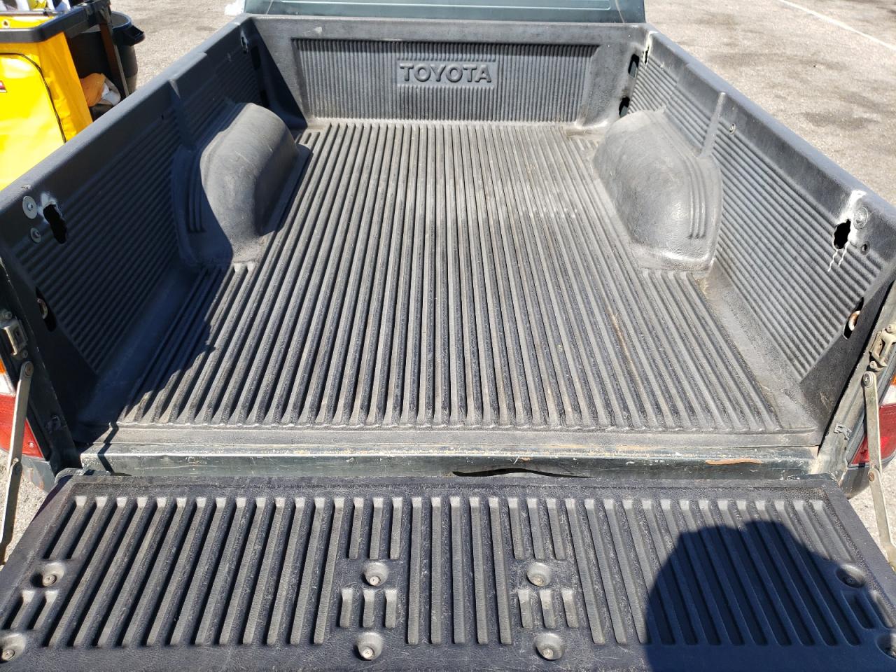 Photo 6 from auction – 1993 TOYOTA PICKUP 1/2 with VIN 4TARN81A8PZ147599