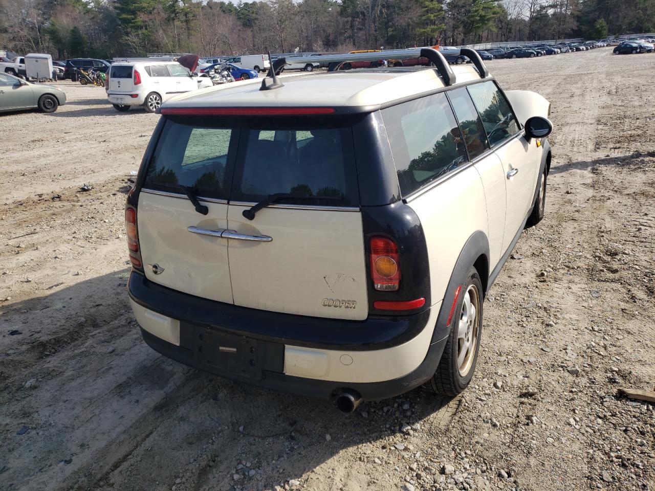 Photo 4 from auction – 2009 MINI COOPER CLU with VIN WMWML33579TN69129