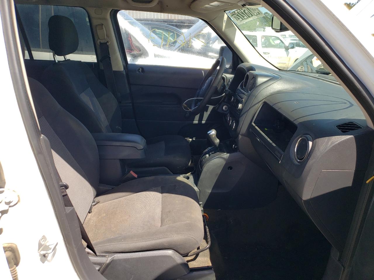 Photo 5 from auction – 2016 JEEP PATRIOT SP with VIN 1C4NJPBB5GD741340