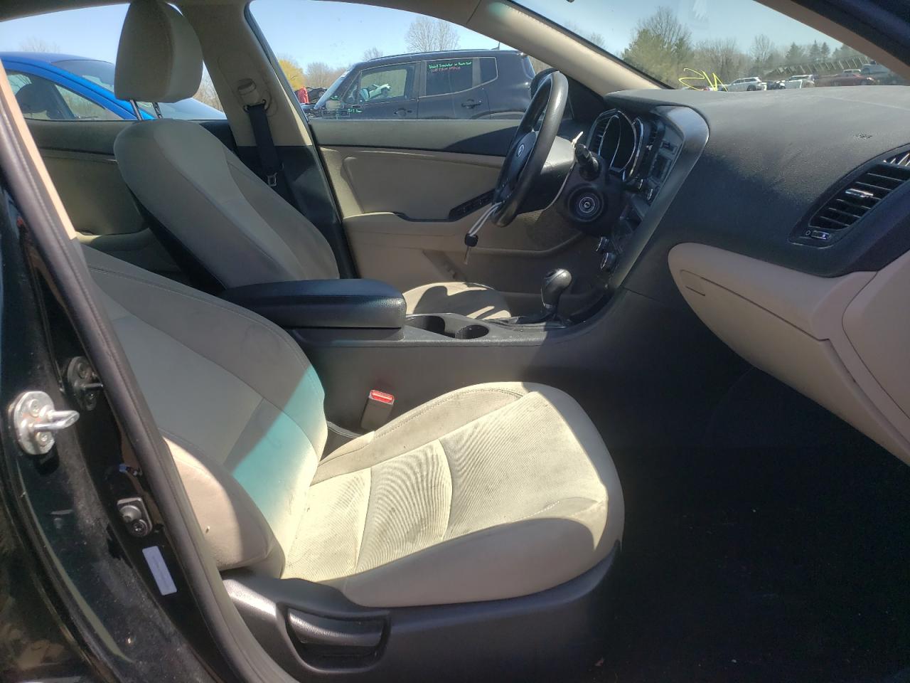 Photo 5 from auction – 2013 KIA OPTIMA LX with VIN 5XXGM4A79DG206931