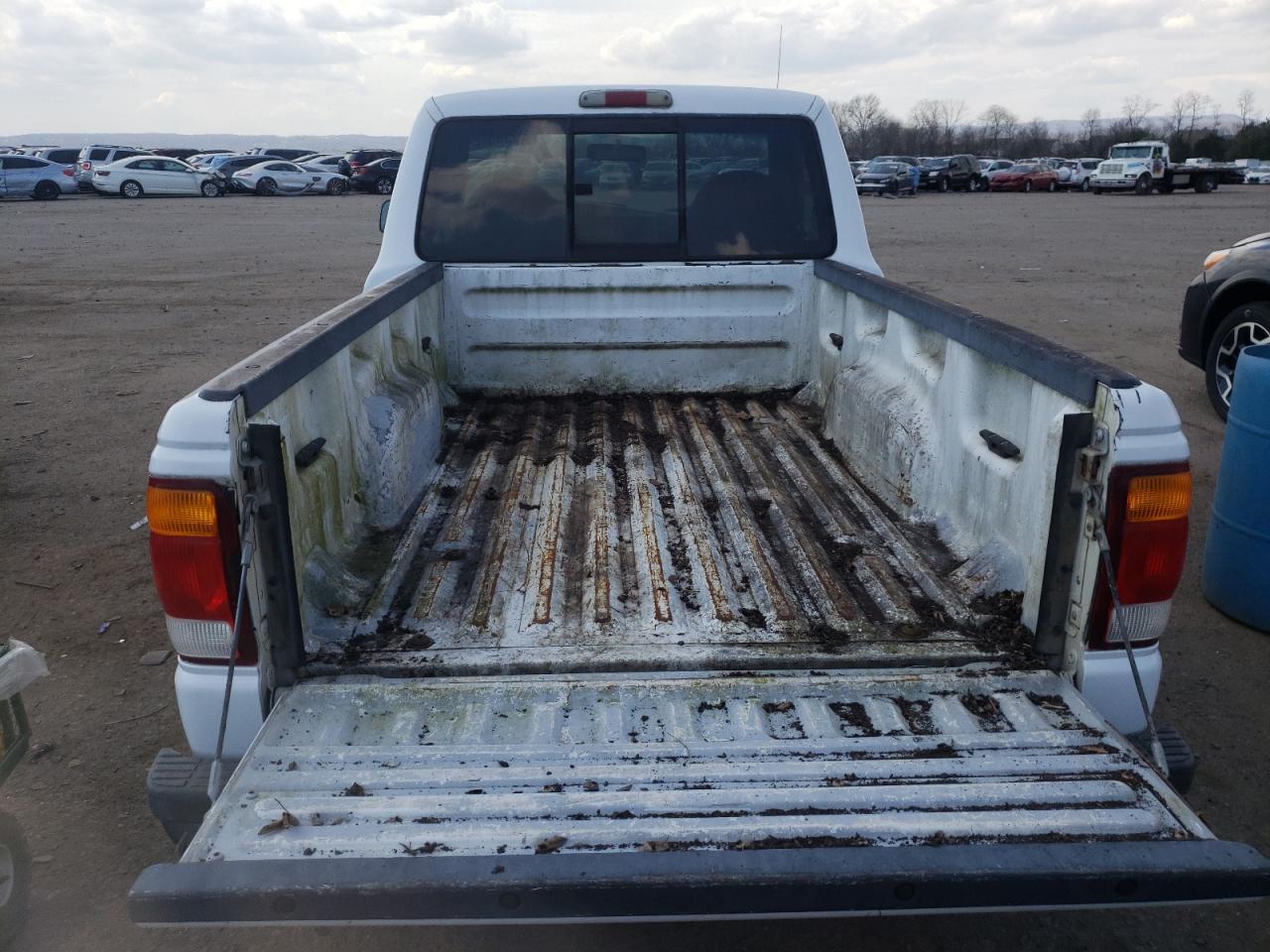 Photo 6 from auction – 1998 FORD RANGER with VIN 1FTYR10U4WTA21149